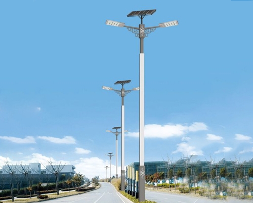 1742827475242030.jpg 利通太阳能路灯.jpg