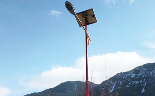 如何选择高质量的利通太阳能路灯材料：全方位指南